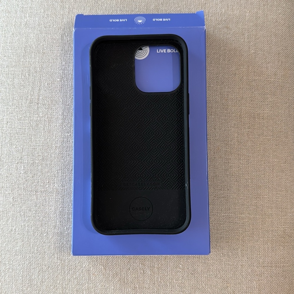 CASELY Bold+MagSafe IPhone 14 Pro Max Case NWT - Picture 4 of 11